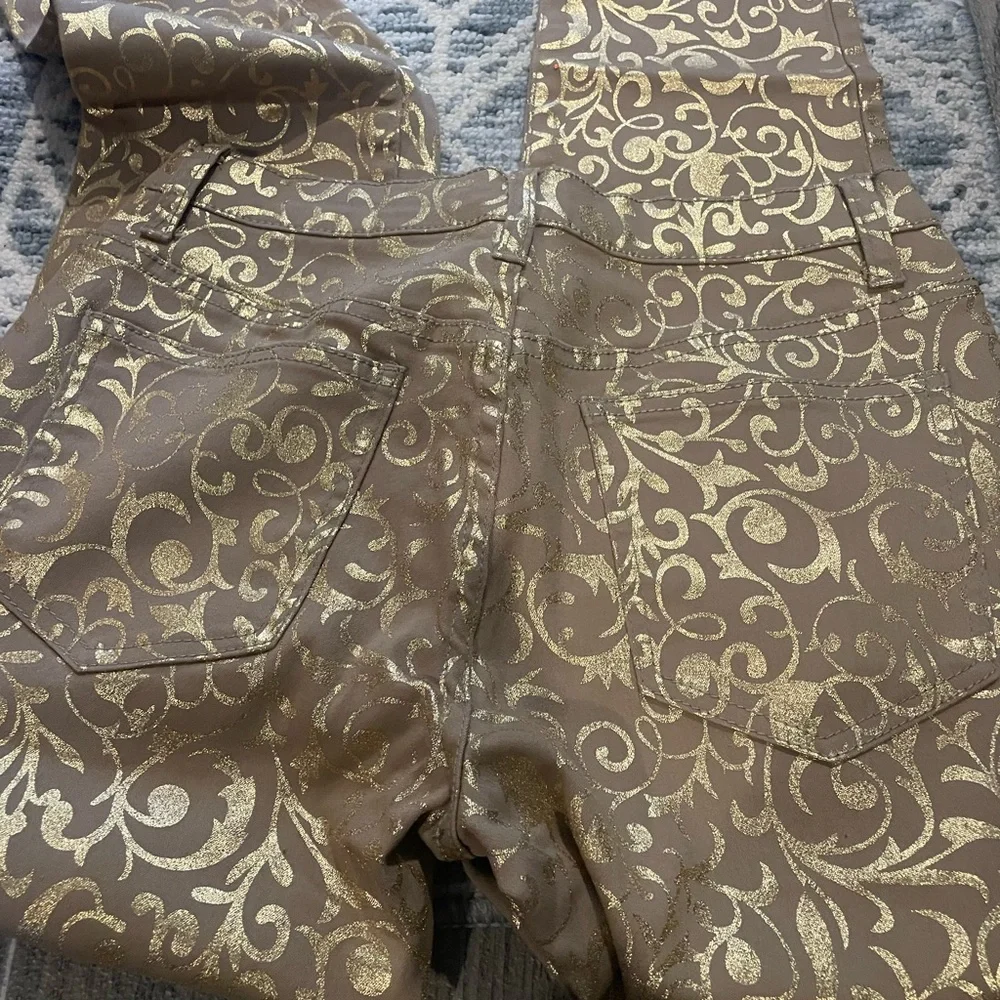 NWOT VENUS Gold and Brown Patterned Pants - Picture 3 of 4